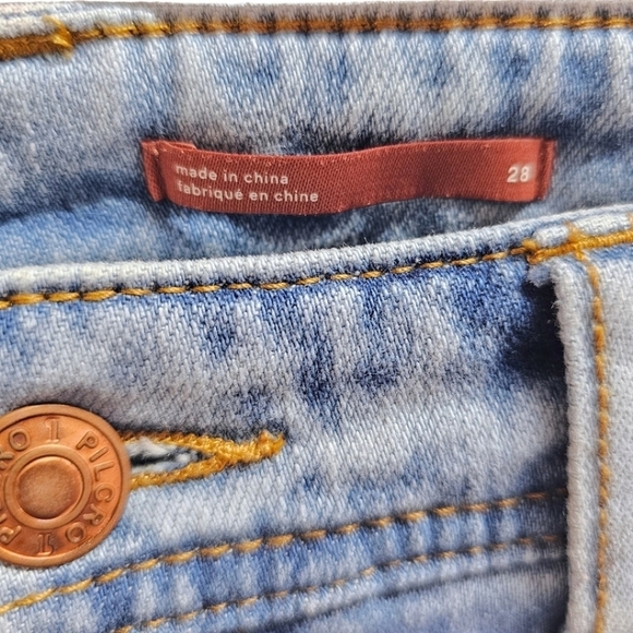 Anthropologie Pilcro Acid Washed Denim Jeans Tapered Leg Size 28 Stretch Casual - Picture 11 of 11